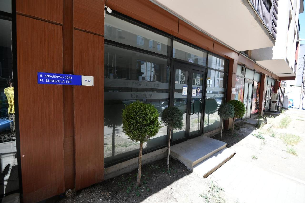 Capsuleplus Saburtalo Tiflis Exterior foto